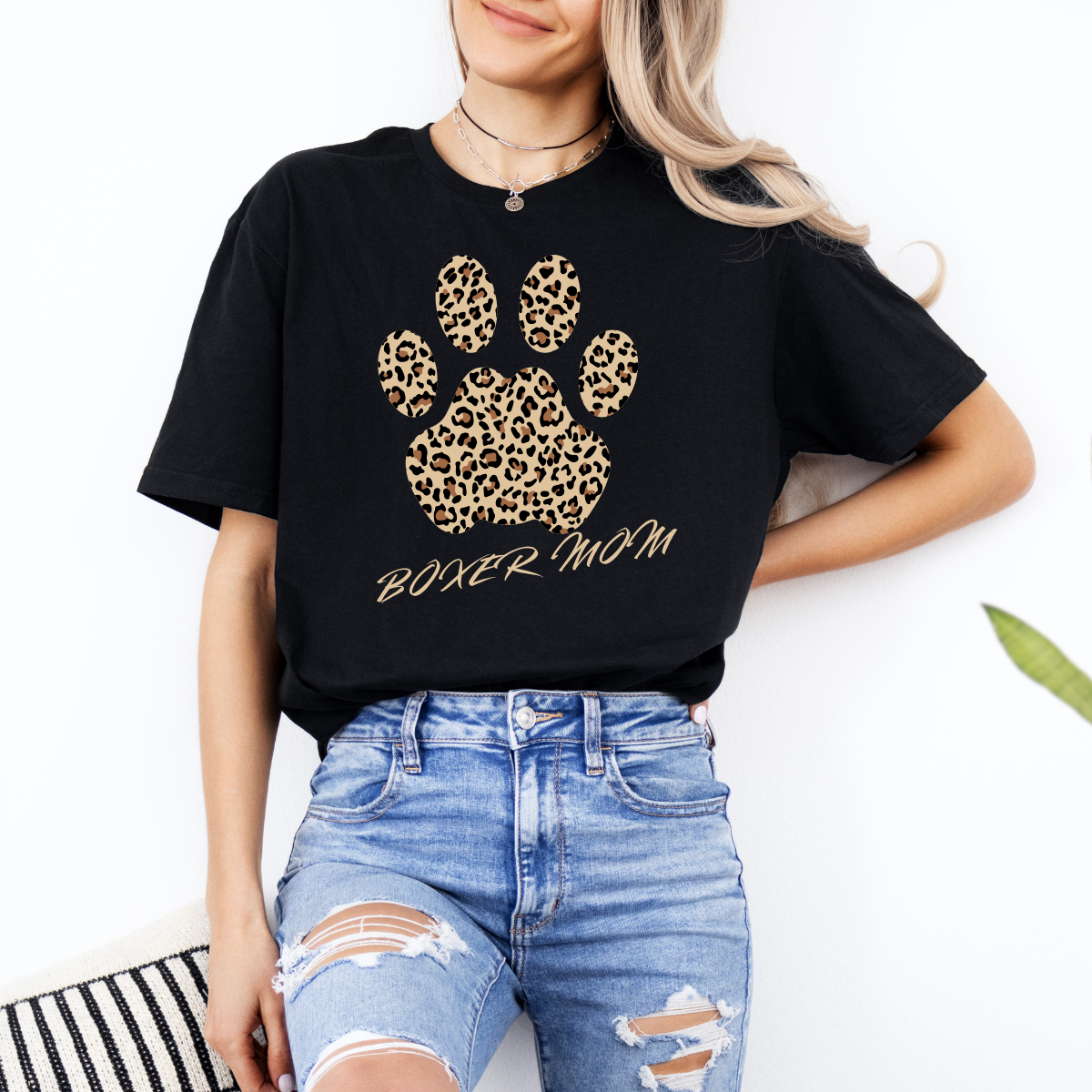 Boxer Mom Cheetah Paw Print_Brown - Boxer Dog Classic T-Shirt