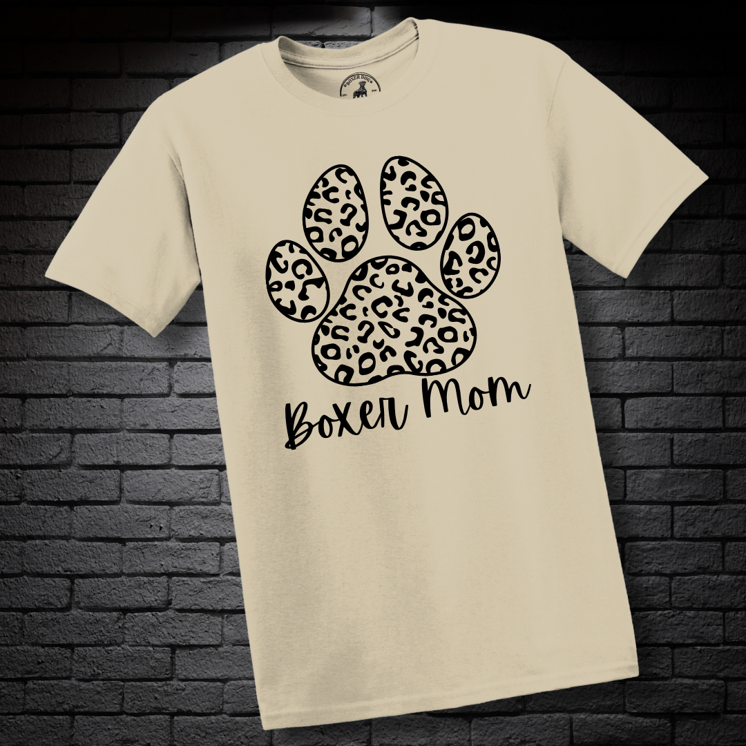 Boxer Mom (featuring a bold Black& White cheetah paw) – Boxer Dog Classic Shirt