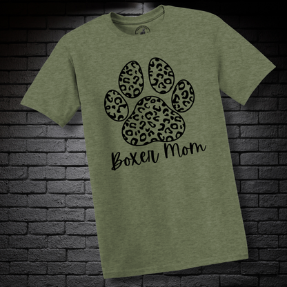 Boxer Mom (featuring a bold Black& White cheetah paw) – Boxer Dog Classic Shirt