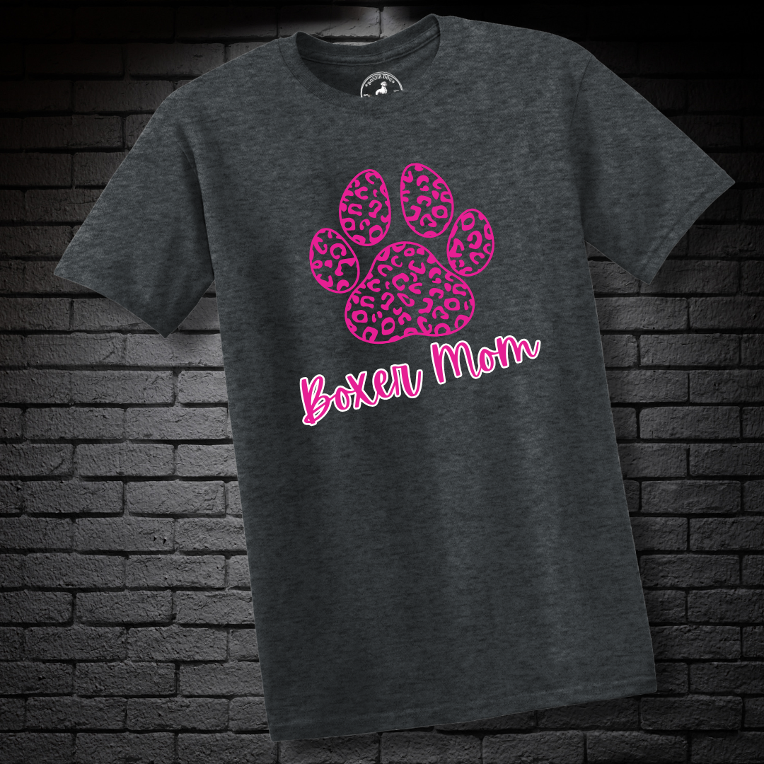 Boxer Mom (featuring a Pink cheetah paw) – Boxer Dog Classic Shirt